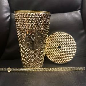 🌹 New Starbucks gold studded 16oz tumbler